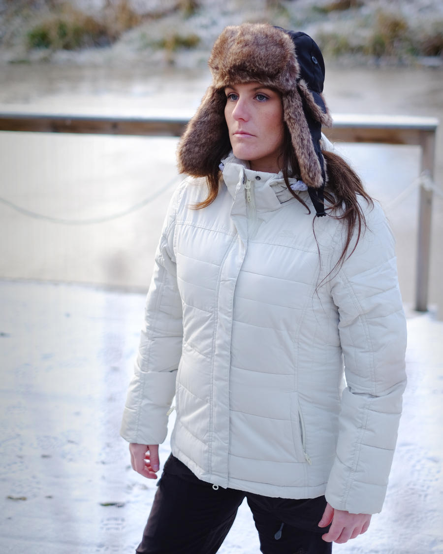 Vinterjacka i dam modell, Fotograf Göran Sandberg modell Linda