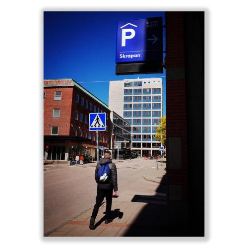 Foto vid skrapan i Västerås, gatufoto